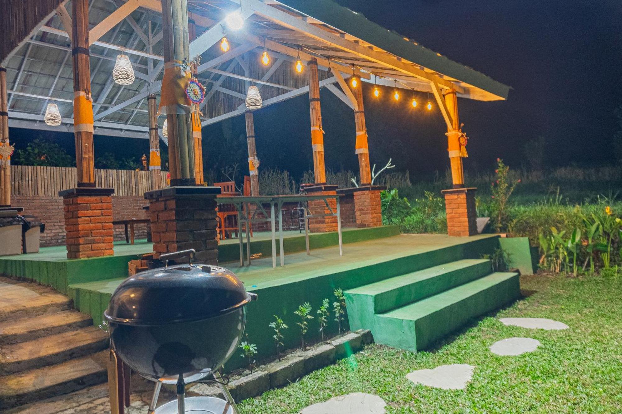 Santya Loka Lodge & Twin Waterfall Jatiluwih Bagian luar foto